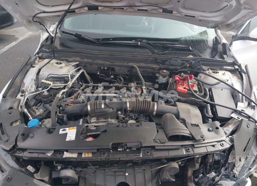 Photo 10 of 2018 Honda Accord SPORT (VIN 1HGCV1F36JA128522)