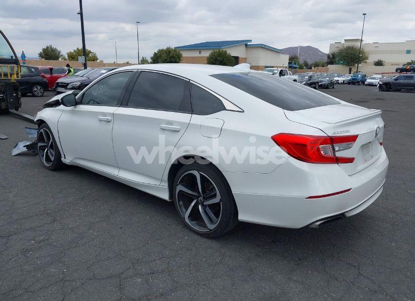 Photo 3 of 2018 Honda Accord SPORT (VIN 1HGCV1F36JA128522)