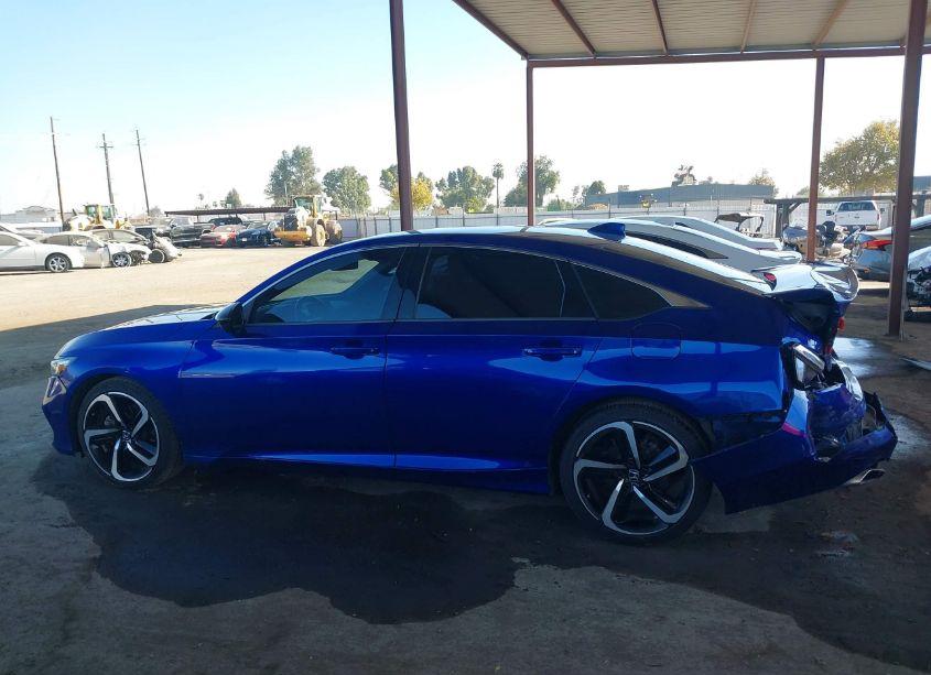 Photo 14 of 2018 Honda Accord SPORT (VIN 1HGCV1F36JA132179)