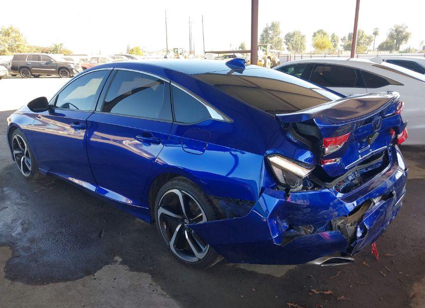 Photo 3 of 2018 Honda Accord SPORT (VIN 1HGCV1F36JA132179)