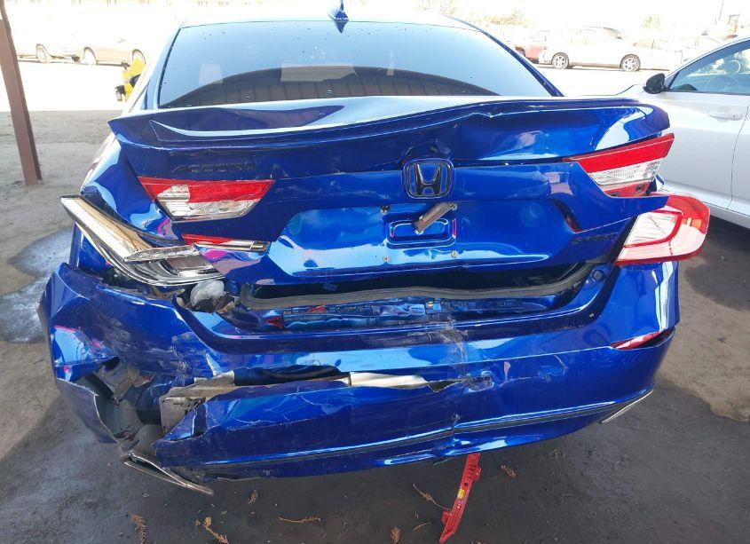 Photo 6 of 2018 Honda Accord SPORT (VIN 1HGCV1F36JA132179)