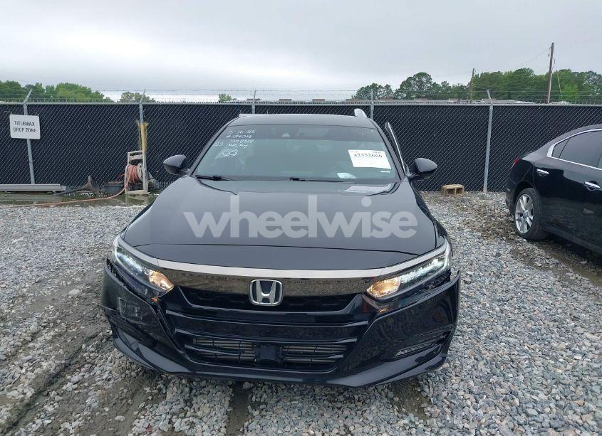 Photo 12 of 2018 Honda Accord SPORT (VIN 1HGCV1F36JA148818)