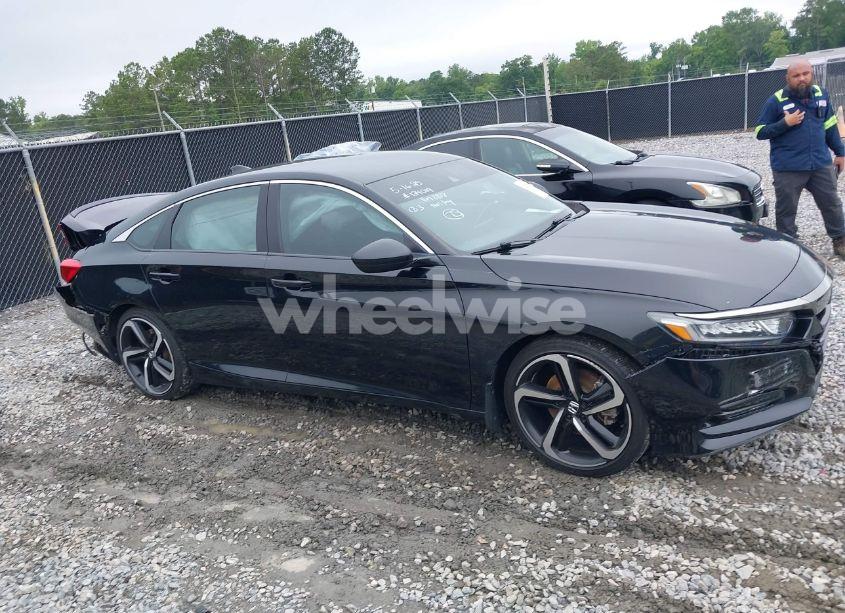 Photo 13 of 2018 Honda Accord SPORT (VIN 1HGCV1F36JA148818)