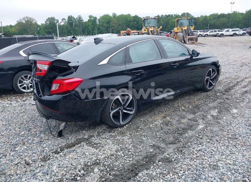 Photo 4 of 2018 Honda Accord SPORT (VIN 1HGCV1F36JA148818)