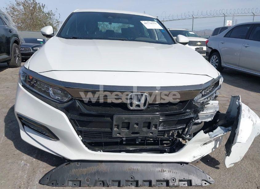 Photo 12 of 2018 Honda Accord SPORT (VIN 1HGCV1F36JA165215)