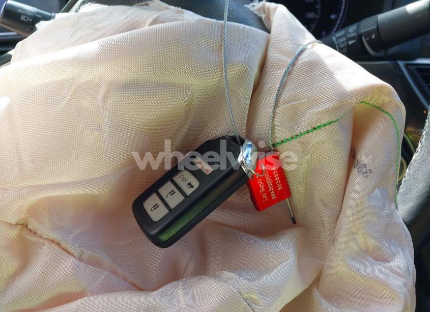 Photo 11 of 2018 Honda Accord SPORT (VIN 1HGCV1F36JA170592)