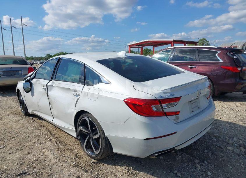 Photo 3 of 2018 Honda Accord SPORT (VIN 1HGCV1F36JA170592)