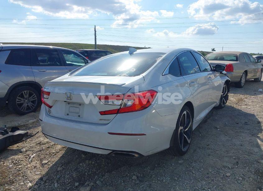 Photo 4 of 2018 Honda Accord SPORT (VIN 1HGCV1F36JA170592)