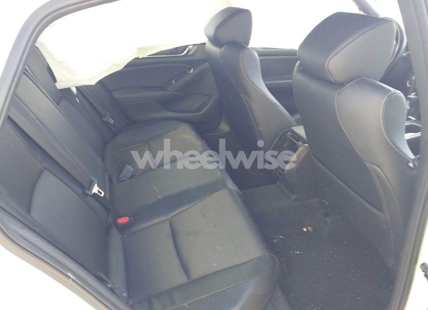 Photo 8 of 2018 Honda Accord SPORT (VIN 1HGCV1F36JA170592)