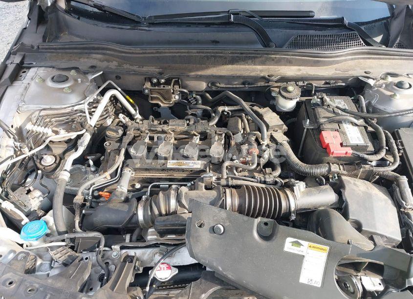 Photo 10 of 2018 Honda Accord SPORT (VIN 1HGCV1F36JA209973)