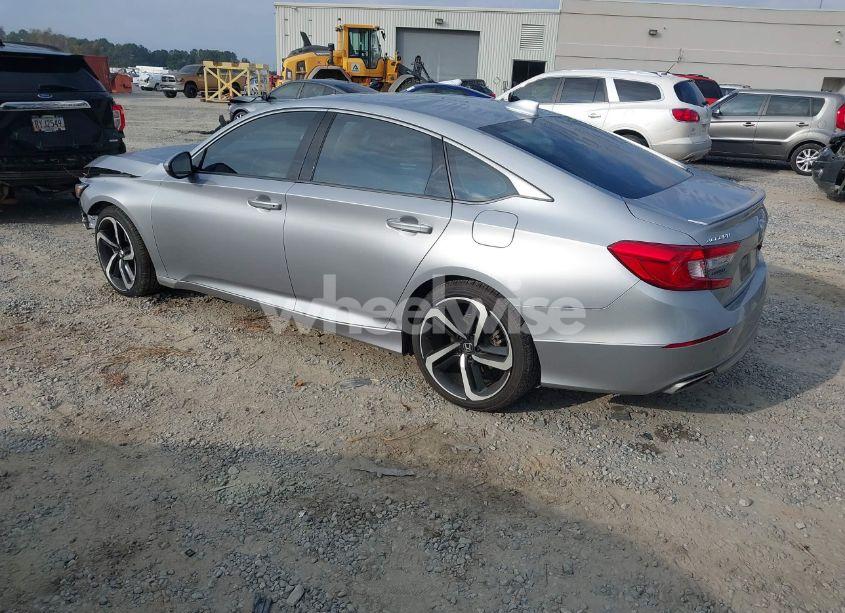 Photo 3 of 2018 Honda Accord SPORT (VIN 1HGCV1F36JA209973)