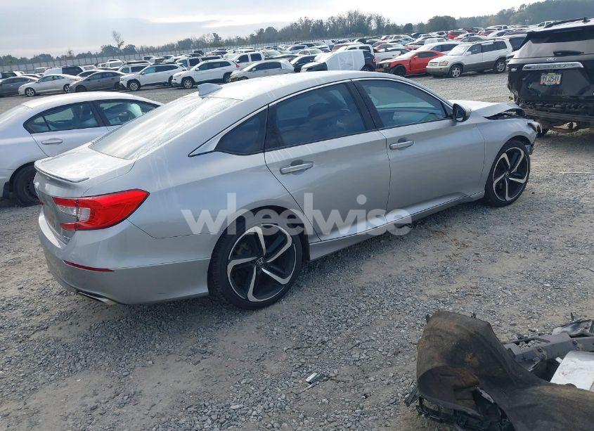 Photo 4 of 2018 Honda Accord SPORT (VIN 1HGCV1F36JA209973)