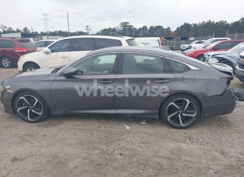 Photo 14 of 2018 Honda Accord SPORT (VIN 1HGCV1F36JA210007)