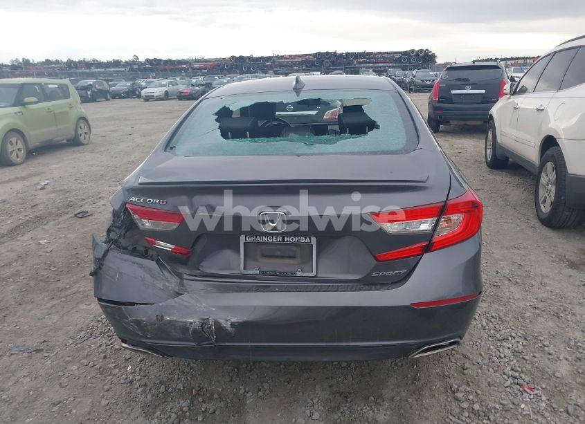 Photo 16 of 2018 Honda Accord SPORT (VIN 1HGCV1F36JA210007)