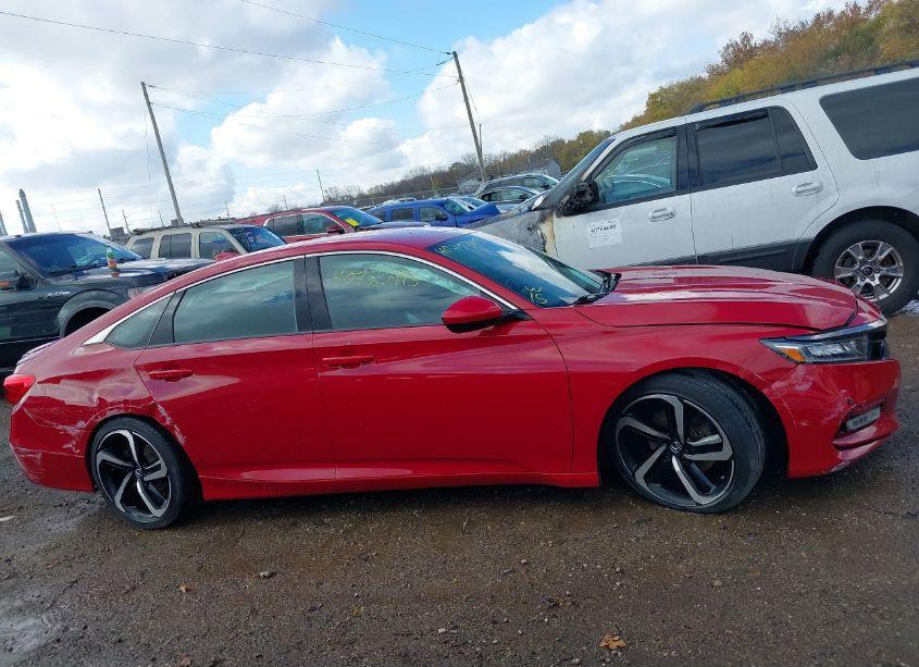 Photo 13 of 2018 Honda Accord SPORT (VIN 1HGCV1F36JA215501)