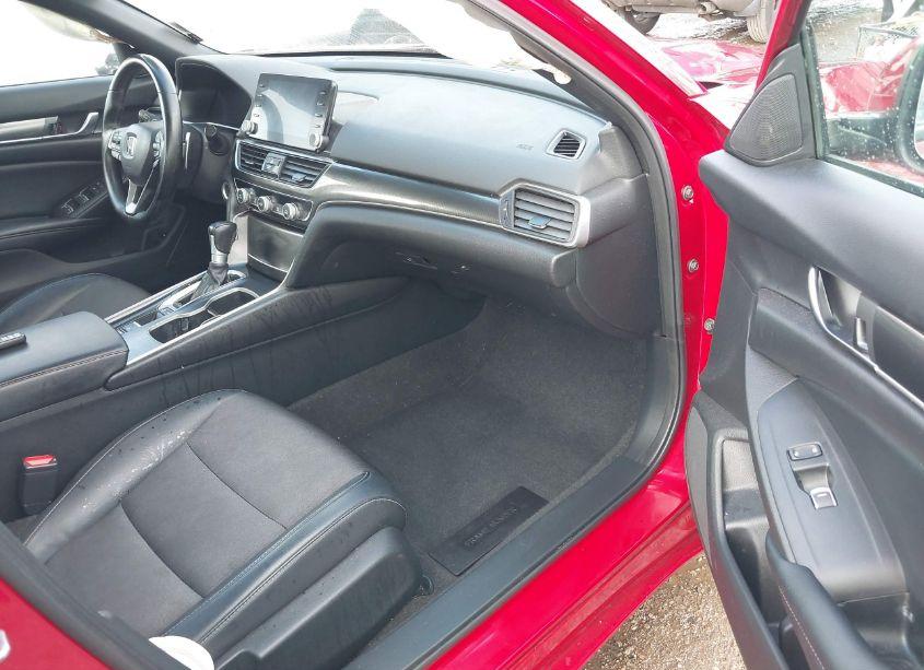 Photo 5 of 2018 Honda Accord SPORT (VIN 1HGCV1F36JA215501)