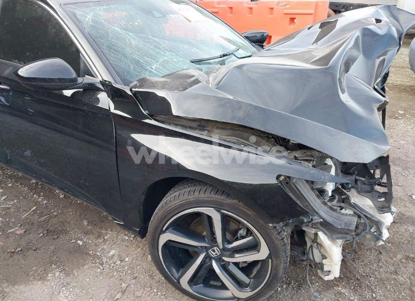 Photo 6 of 2018 Honda Accord SPORT (VIN 1HGCV1F36JA225266)