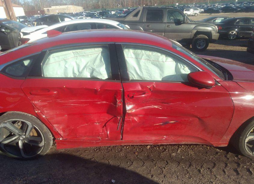 Photo 13 of 2018 Honda Accord SPORT (VIN 1HGCV1F36JA237935)