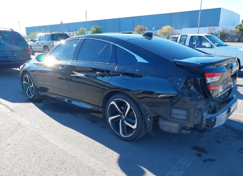 Photo 3 of 2018 Honda Accord SPORT (VIN 1HGCV1F36JA239605)