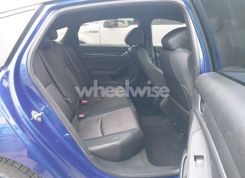 Photo 8 of 2019 Honda Accord SPORT (VIN 1HGCV1F36KA045755)