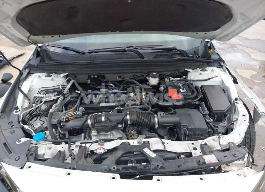 Photo 10 of 2019 Honda Accord SPORT (VIN 1HGCV1F36KA055377)