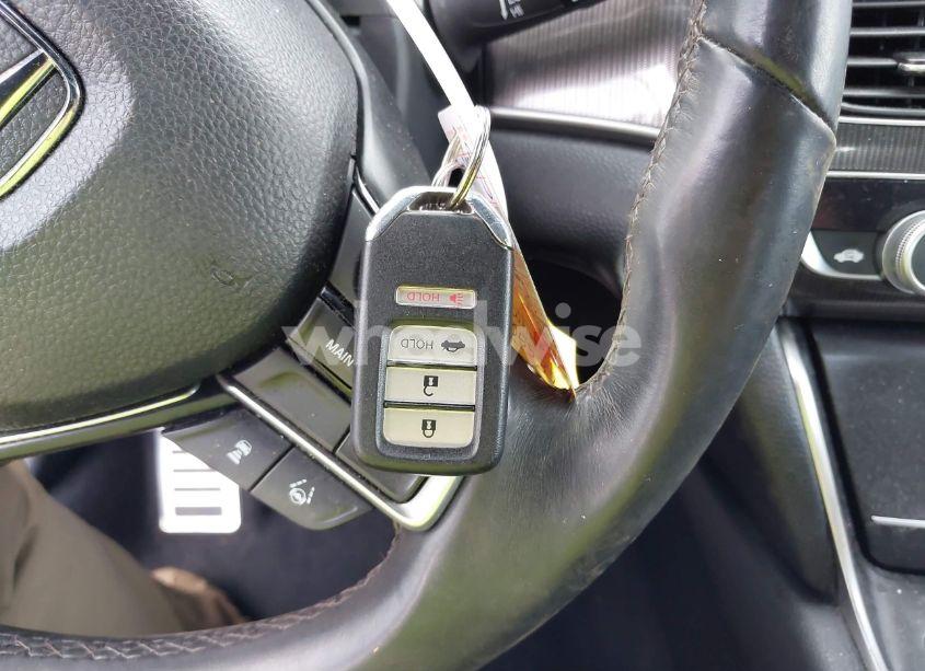 Photo 11 of 2019 Honda Accord SPORT (VIN 1HGCV1F36KA055377)