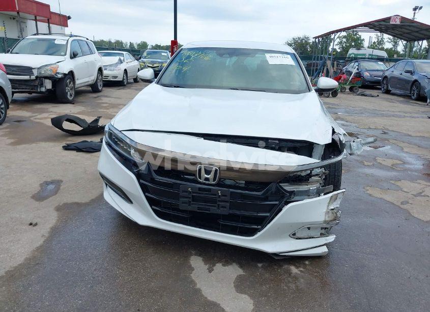 Photo 13 of 2019 Honda Accord SPORT (VIN 1HGCV1F36KA055377)