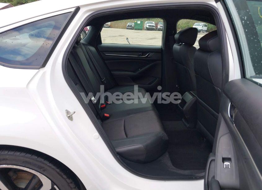 Photo 8 of 2019 Honda Accord SPORT (VIN 1HGCV1F36KA055377)