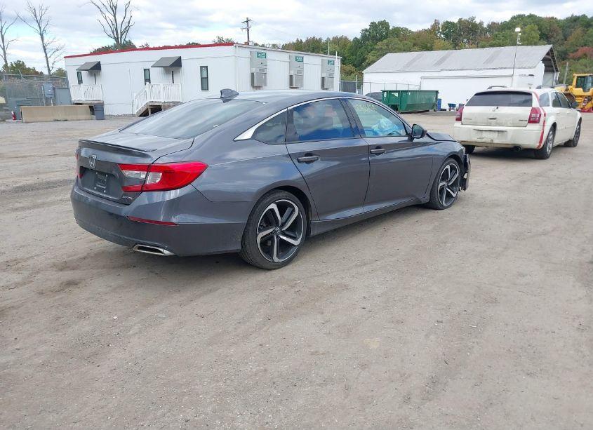 Photo 4 of 2019 Honda Accord SPORT (VIN 1HGCV1F36KA059588)