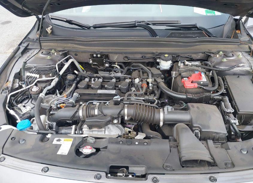 Photo 10 of 2019 Honda Accord SPORT (VIN 1HGCV1F36KA061499)