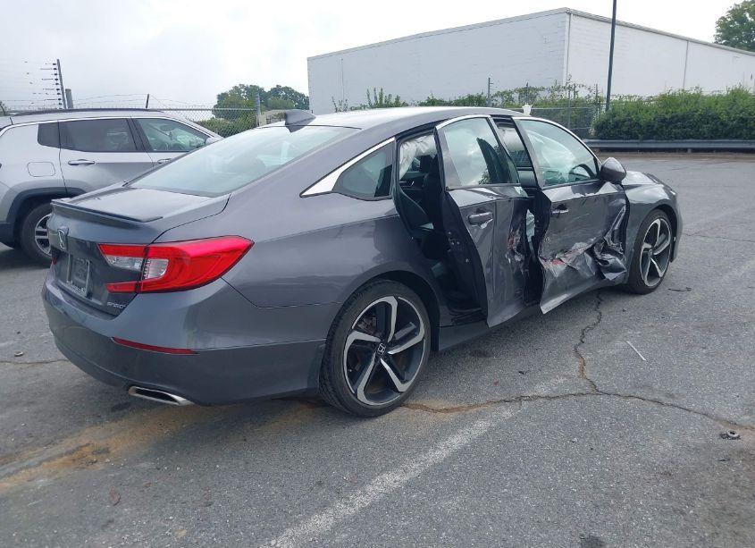 Photo 4 of 2019 Honda Accord SPORT (VIN 1HGCV1F36KA061499)
