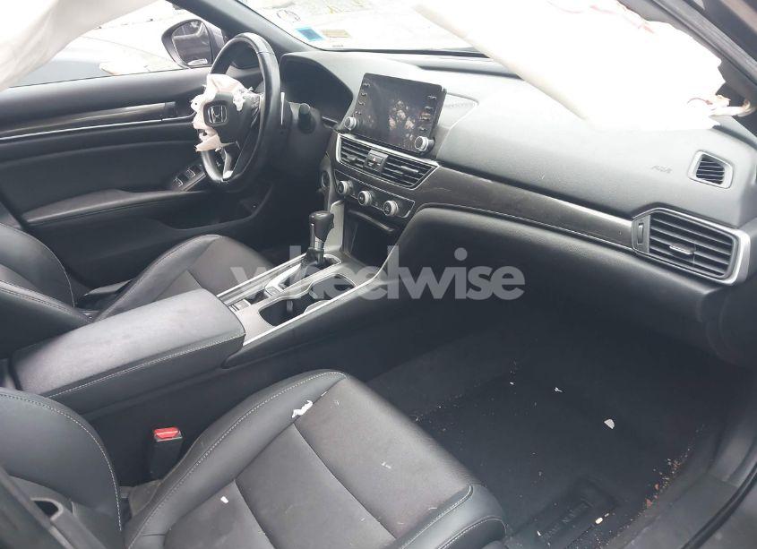 Photo 5 of 2019 Honda Accord SPORT (VIN 1HGCV1F36KA066542)