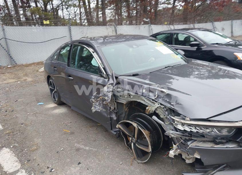 Photo 6 of 2019 Honda Accord SPORT (VIN 1HGCV1F36KA066542)