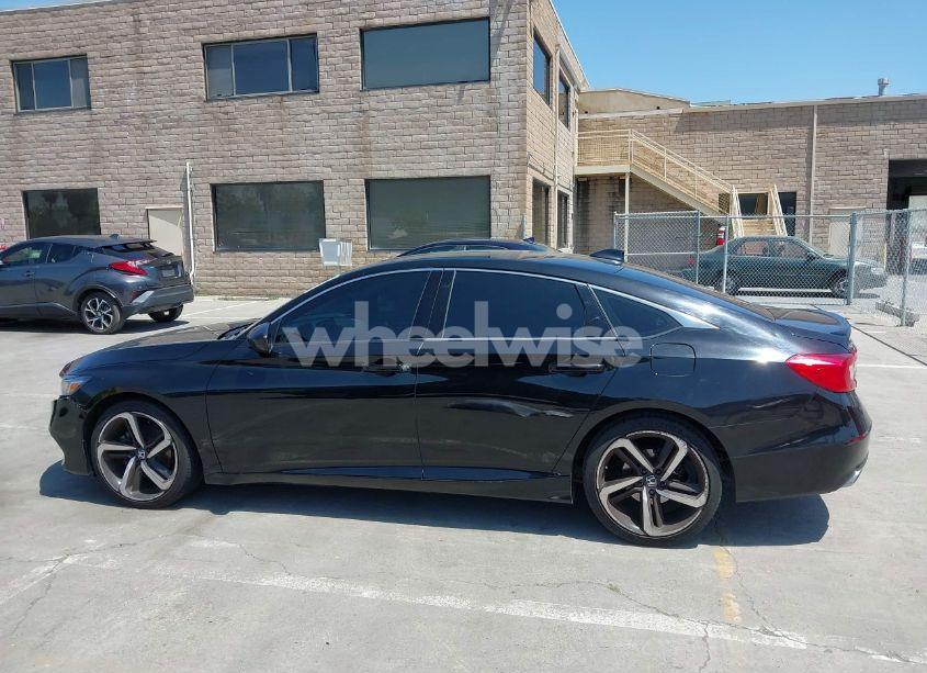Photo 14 of 2019 Honda Accord SPORT (VIN 1HGCV1F36KA079744)