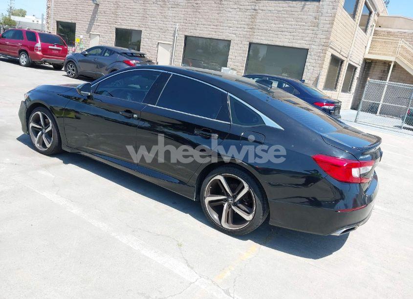 Photo 3 of 2019 Honda Accord SPORT (VIN 1HGCV1F36KA079744)