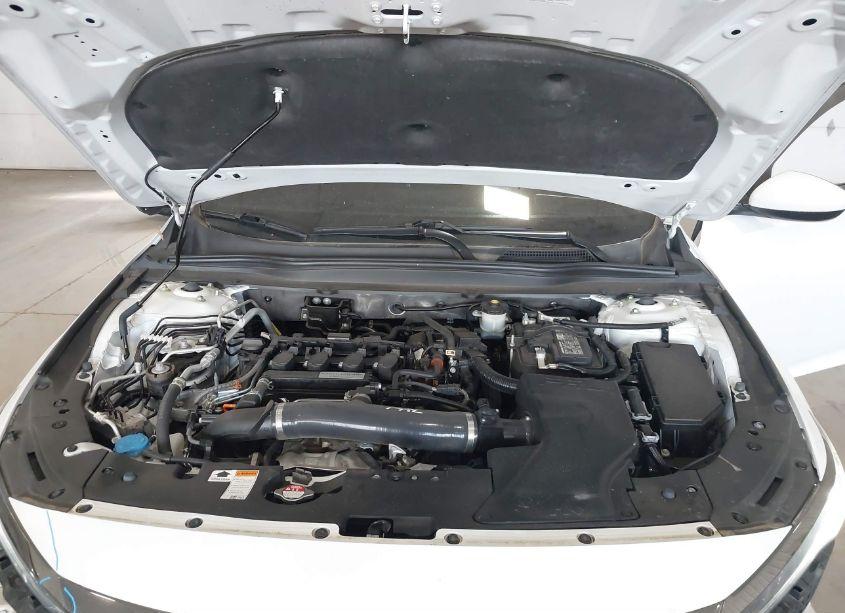 Photo 10 of 2019 Honda Accord SPORT (VIN 1HGCV1F36KA094194)