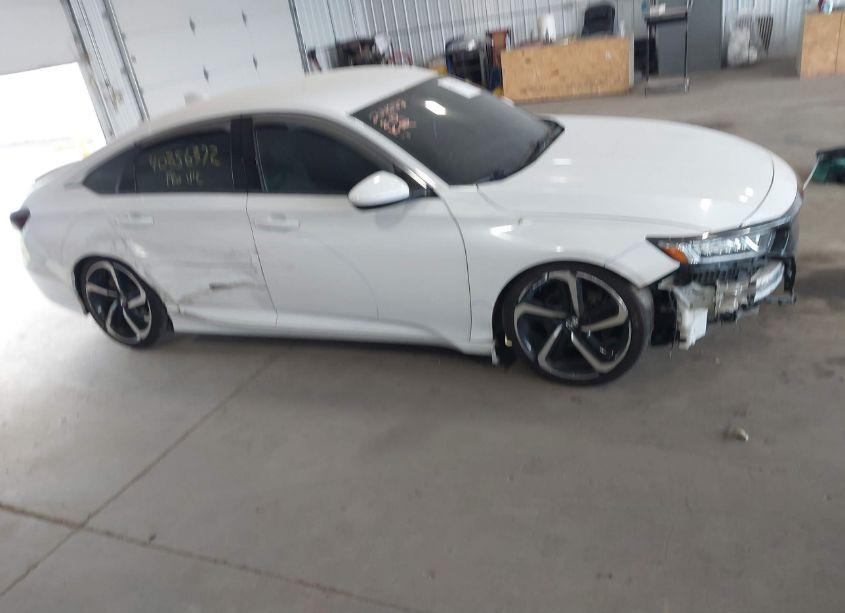 Photo 14 of 2019 Honda Accord SPORT (VIN 1HGCV1F36KA094194)