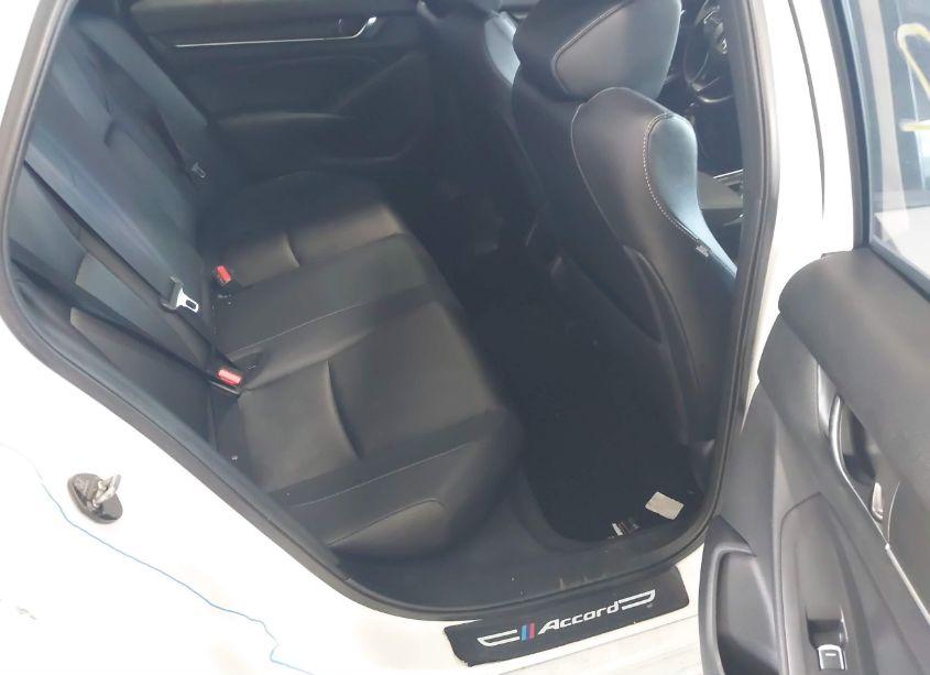 Photo 8 of 2019 Honda Accord SPORT (VIN 1HGCV1F36KA094194)