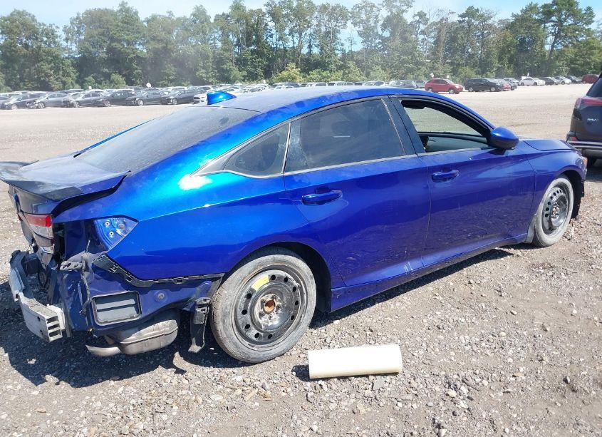 Photo 4 of 2019 Honda Accord SPORT (VIN 1HGCV1F36KA107686)