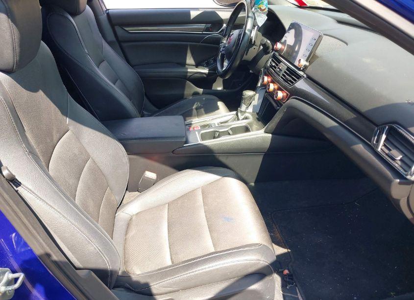 Photo 5 of 2019 Honda Accord SPORT (VIN 1HGCV1F36KA107686)