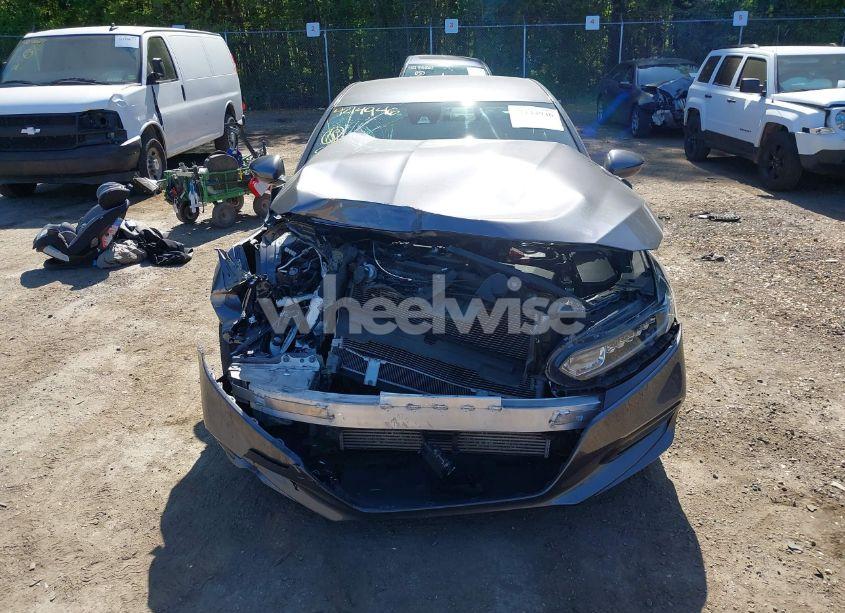 Photo 13 of 2019 Honda Accord SPORT (VIN 1HGCV1F36KA153292)