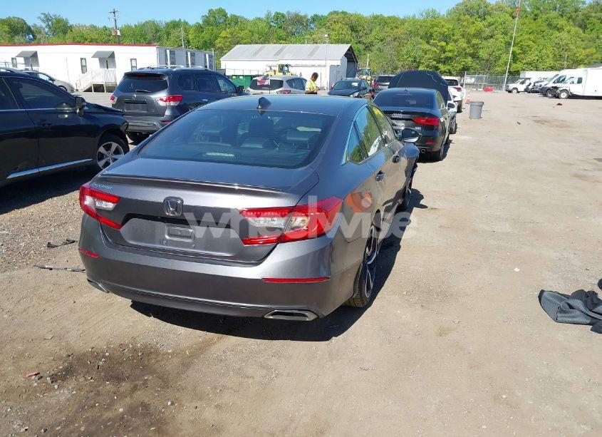 Photo 4 of 2019 Honda Accord SPORT (VIN 1HGCV1F36KA153292)