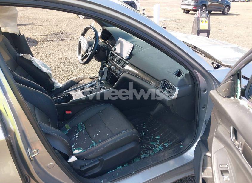 Photo 5 of 2020 Honda Accord SPORT (VIN 1HGCV1F36LA049404)