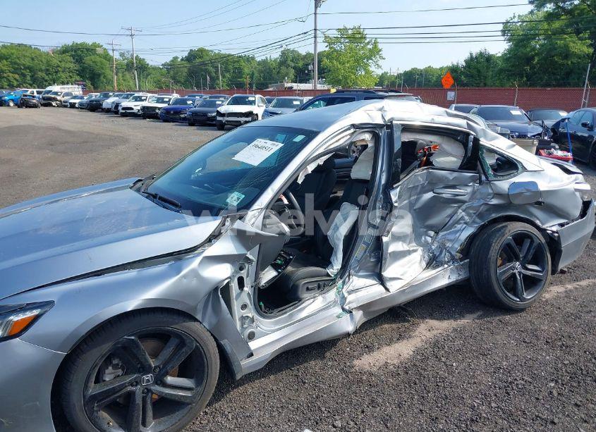 Photo 6 of 2020 Honda Accord SPORT (VIN 1HGCV1F36LA049404)