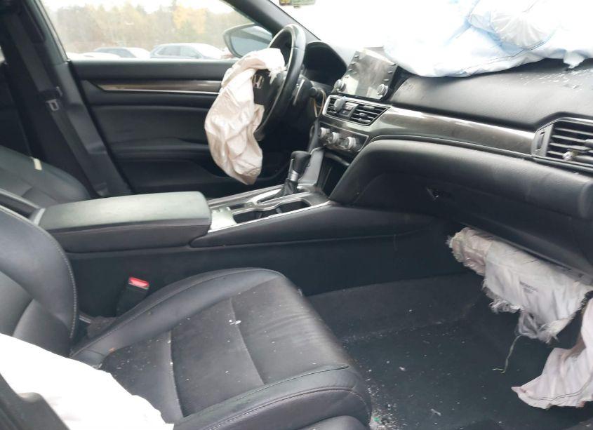 Photo 5 of 2020 Honda Accord SPORT (VIN 1HGCV1F36LA062332)