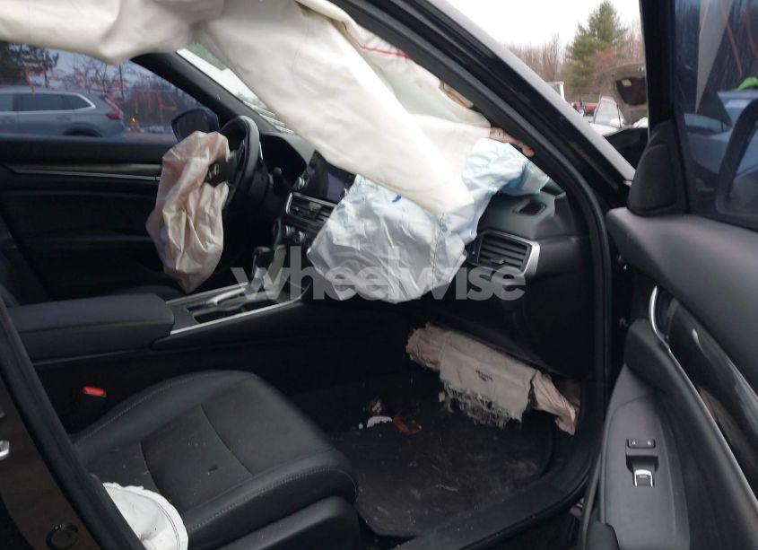 Photo 5 of 2020 Honda Accord SPORT (VIN 1HGCV1F36LA073296)