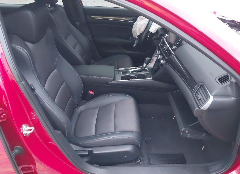 Photo 5 of 2020 Honda Accord SPORT (VIN 1HGCV1F36LA136140)