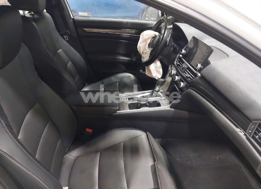 Photo 5 of 2020 Honda Accord SPORT (VIN 1HGCV1F36LA143928)