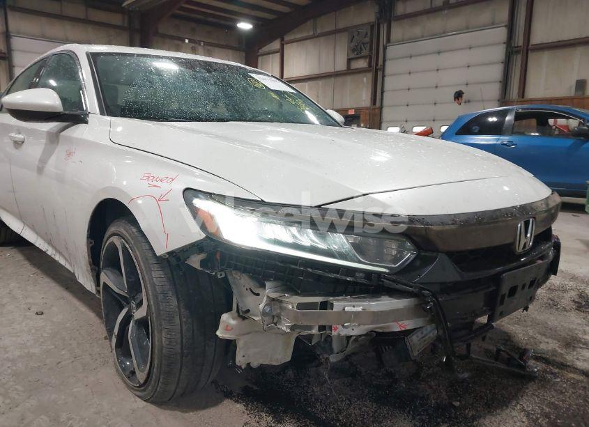 Photo 6 of 2020 Honda Accord SPORT (VIN 1HGCV1F36LA143928)
