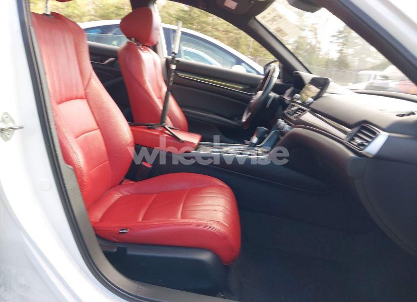 Photo 5 of 2020 Honda Accord SPORT (VIN 1HGCV1F36LA145047)